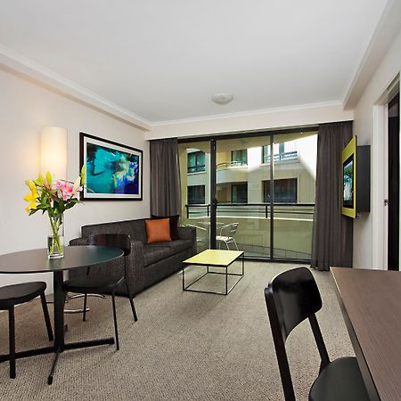Mantra Parramatta Aparthotel Sydney Exterior foto