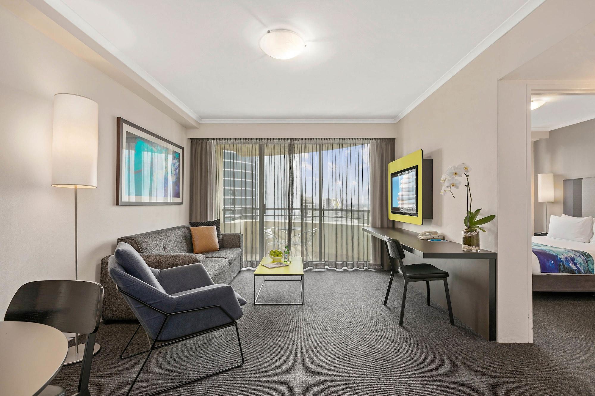 Mantra Parramatta Aparthotel Sydney Exterior foto